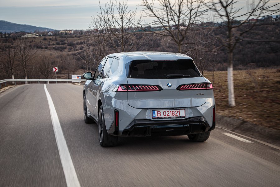 test BMW iX3 50 xDrive