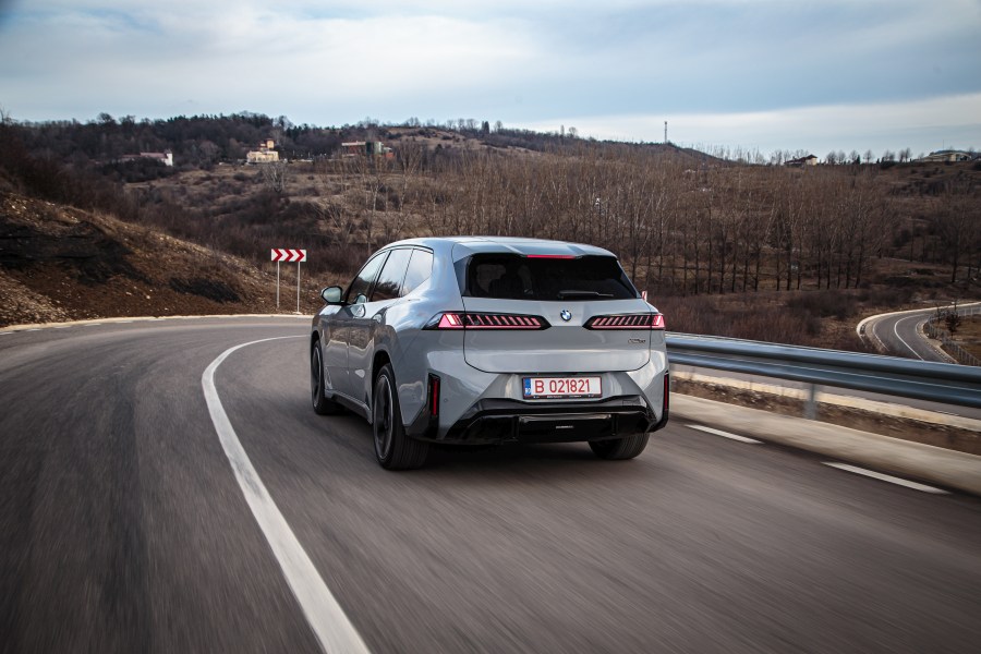 test BMW iX3 50 xDrive