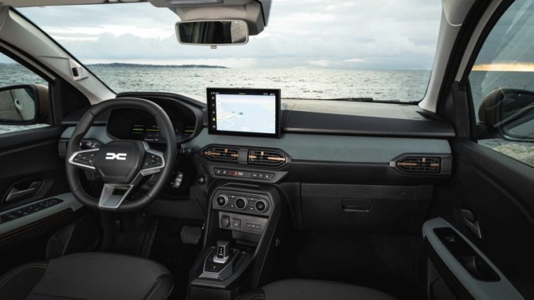 test Dacia Jogger Hibrid 155 2026