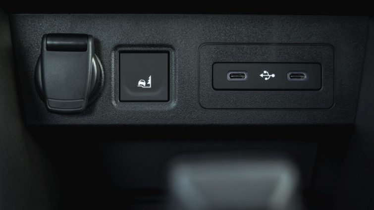 test Dacia Jogger Hibrid 155 2026