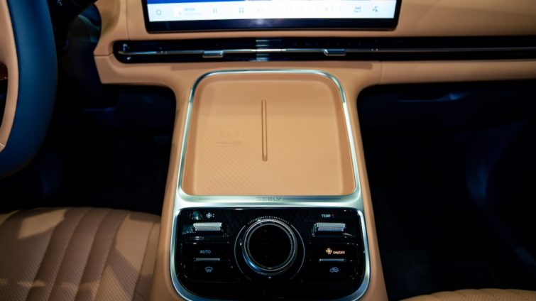 Geely Starray EM-i - lansare în România