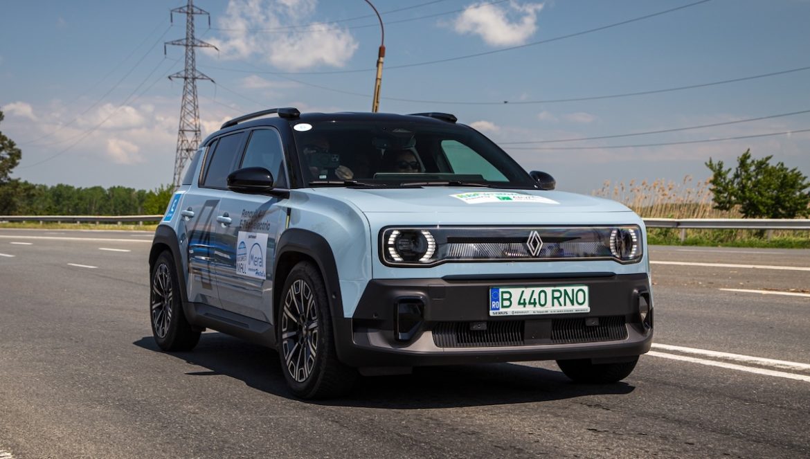 Renault 4 - Best Electric Car in Romania - Votul Cititorilor