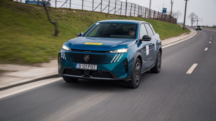 test 13 modele PHEV 2026 Peugeot 3008
