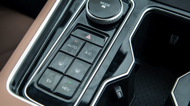 test 13 modele PHEV 2026 Chery Tiggo 9