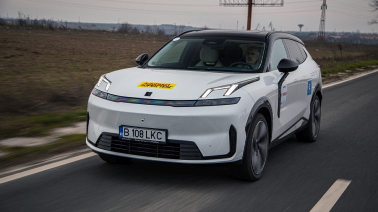 test 13 modele PHEV 2026 Lynk&Co 08