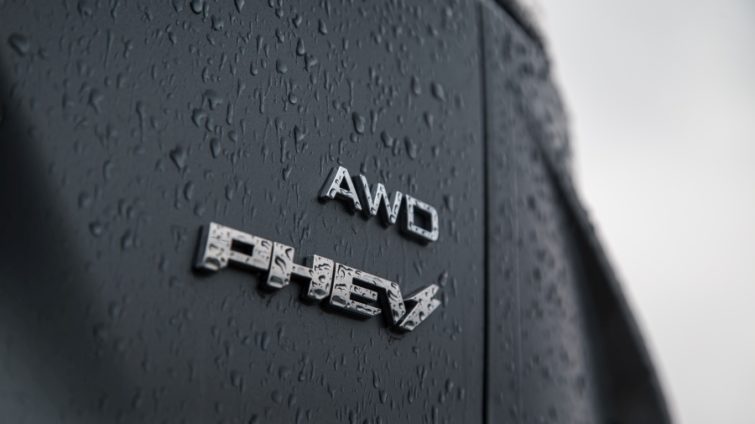 test 13 modele PHEV 2026 Omoda 9 SHS-P
