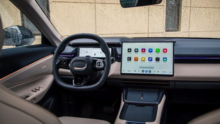 test 13 modele PHEV 2026 Lynk&Co 08