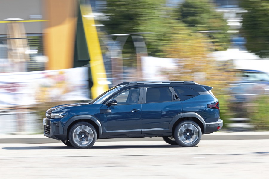 test comparativ Dacia Bigster
