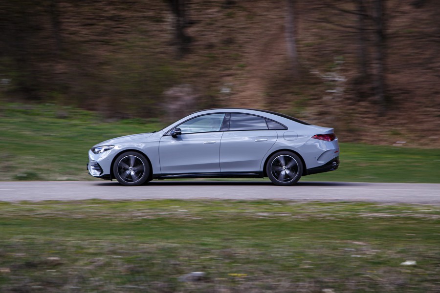 review mercedes CLA 200 mild hybrid 2026