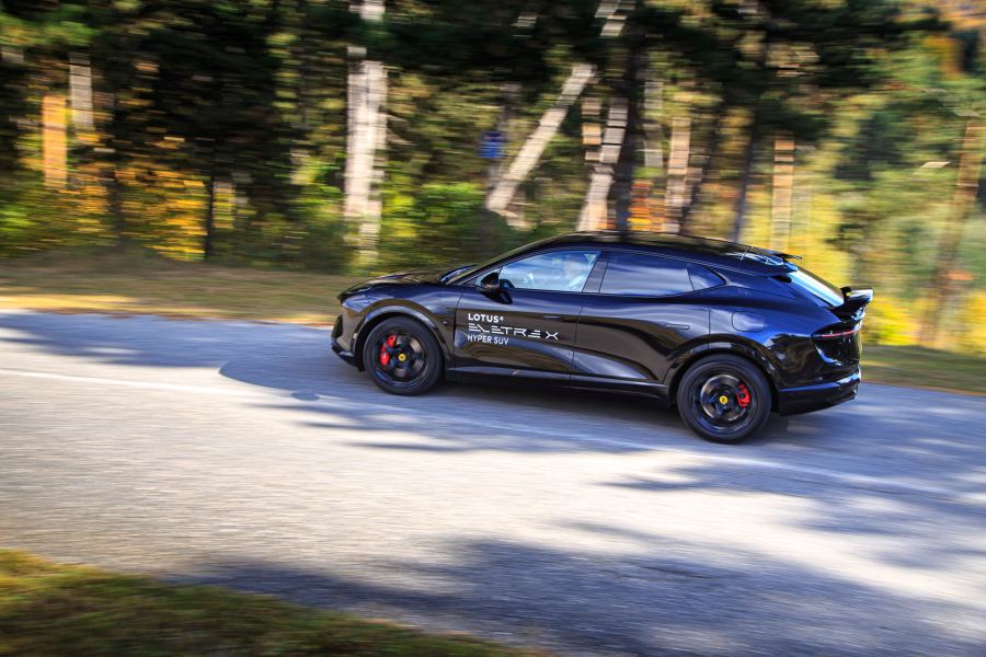 Lotus eletre X