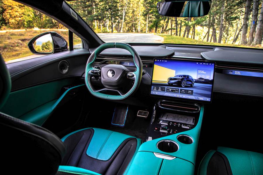 Lotus eletre X