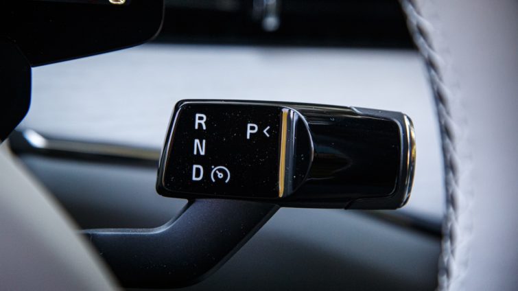 Volvo ES90
