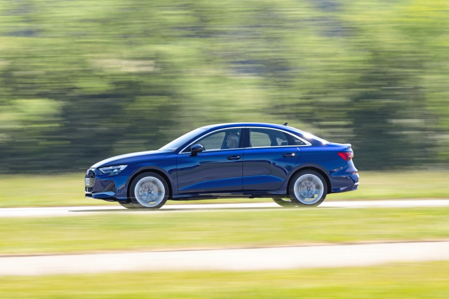 test comparativ Audi A3 Limousine, BMW Seria 2 Gran Coupe, mercedes CLA